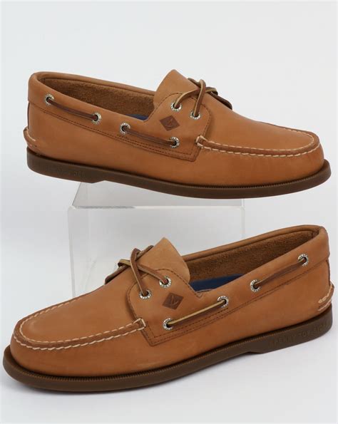 sperry boat shoes.